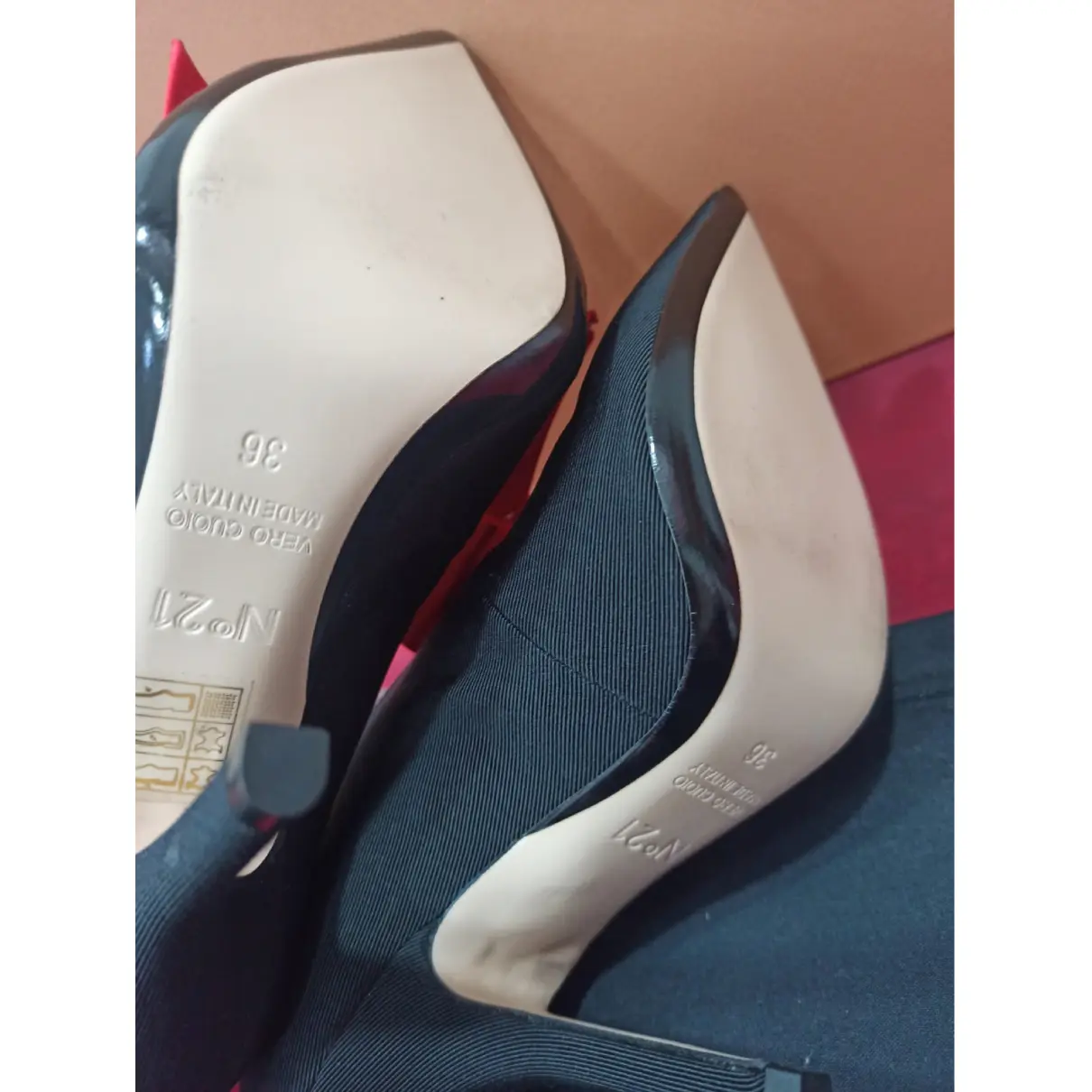Leather heels N°21