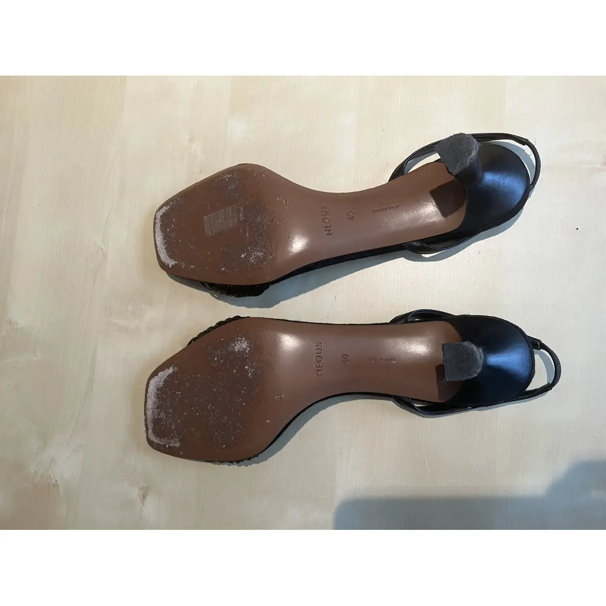Buy Neous Leather sandal online