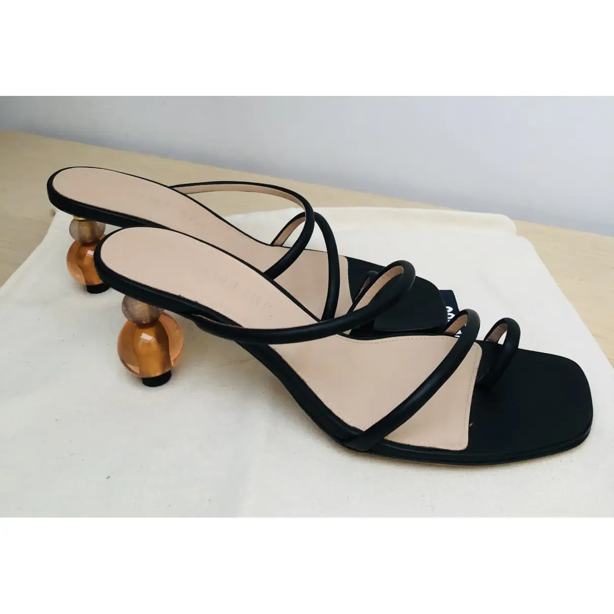 Buy Jacquemus Noli leather sandal online