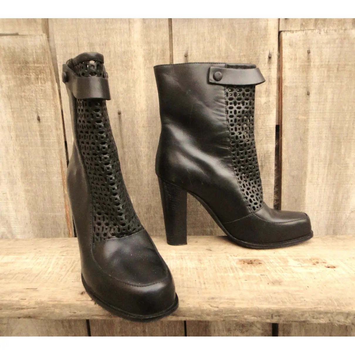 & Other Stories Leather ankle boots for sale