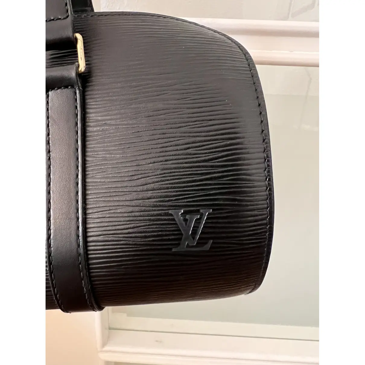 Buy Louis Vuitton Papillon leather handbag online