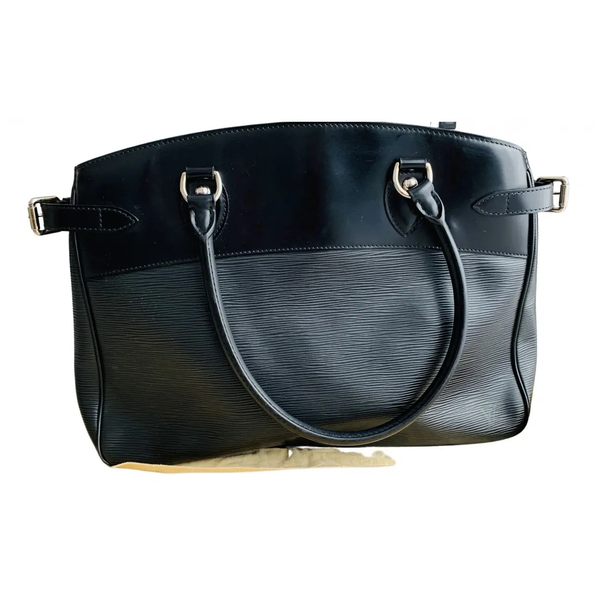 Passy leather bag Louis Vuitton