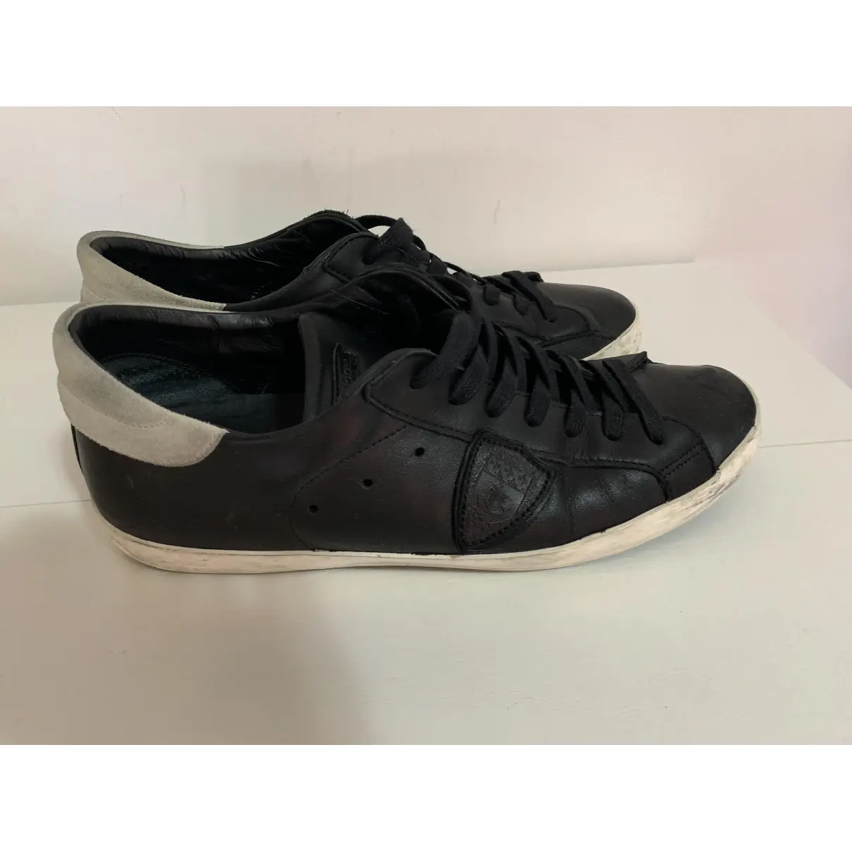 Buy Philippe Model Leather low trainers online