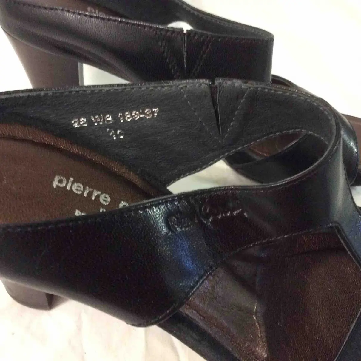 Leather sandal Pierre Cardin