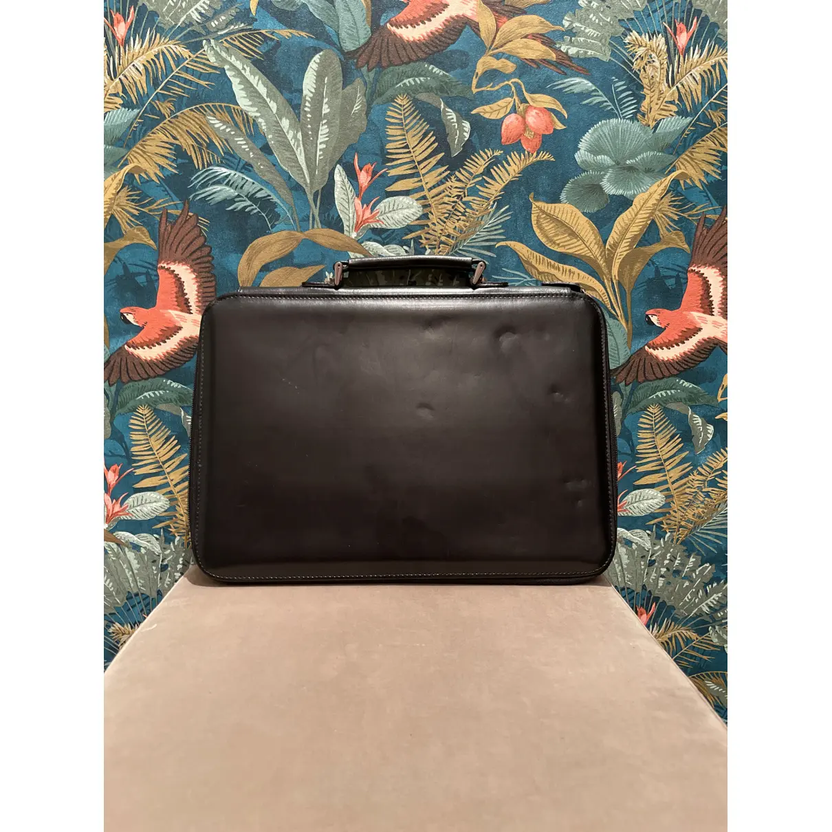Buy Pollini Leather purse online - Vintage