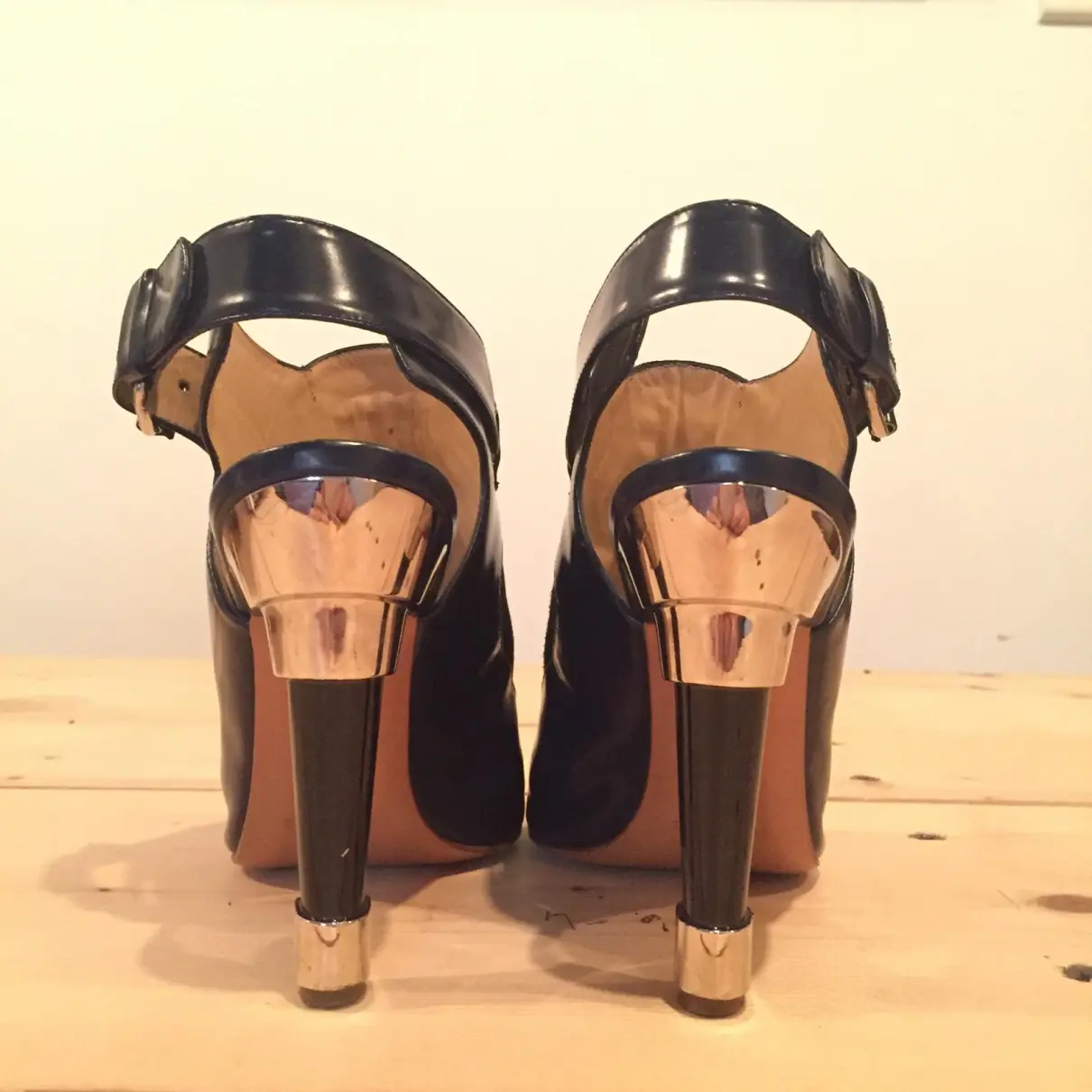 Buy Pollini Leather sandal online