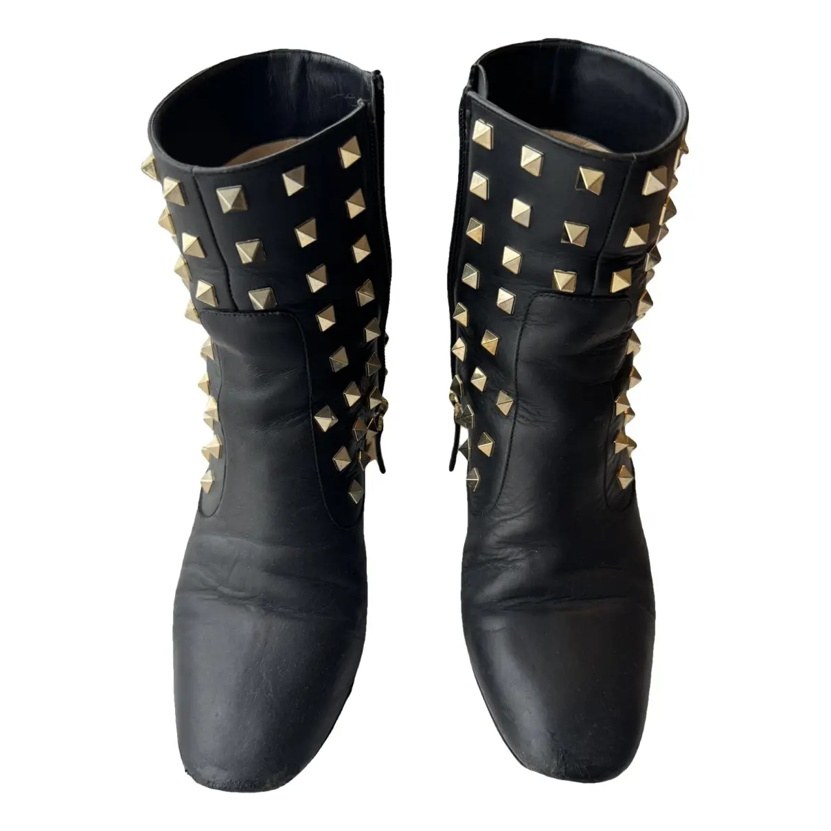 Rockstud leather boots