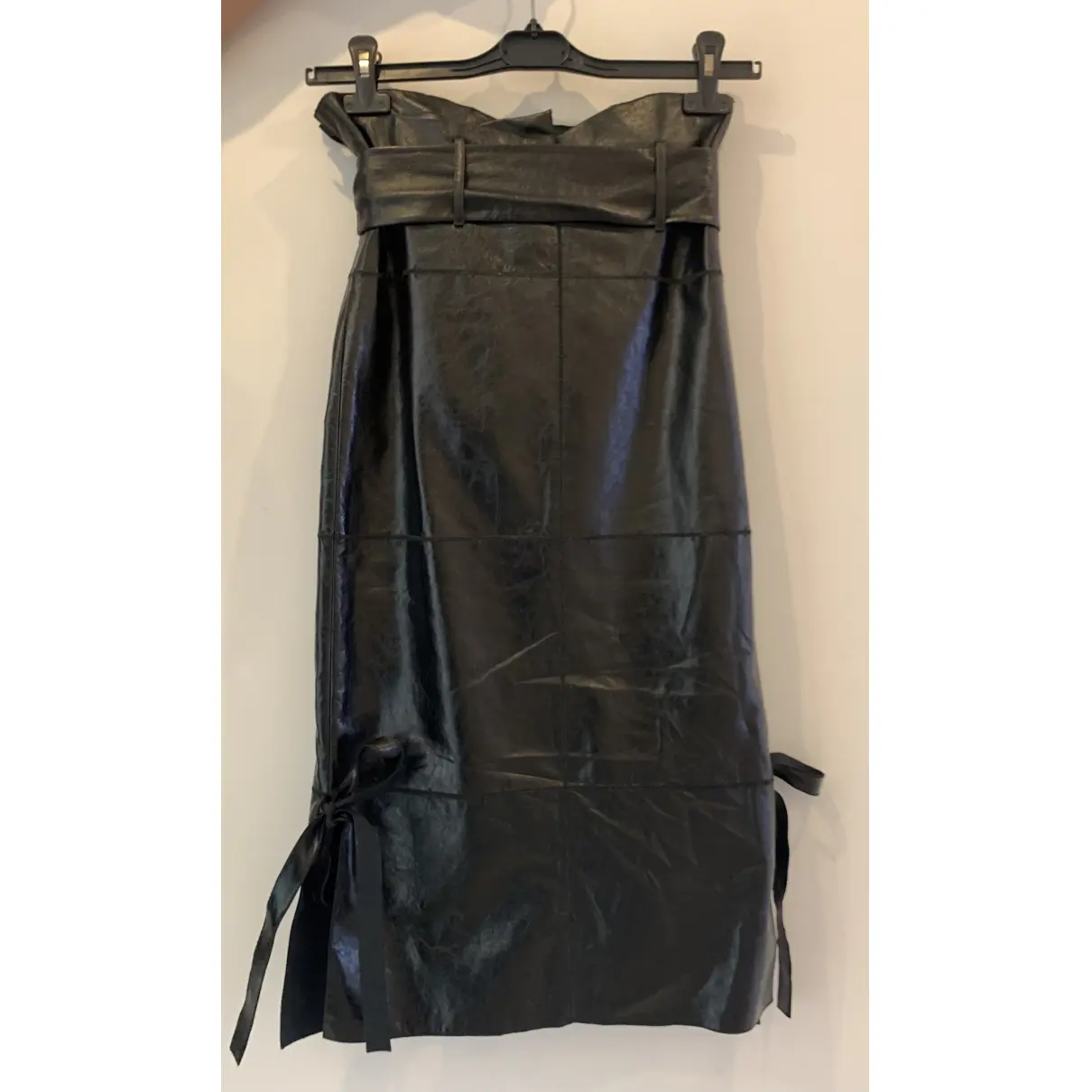Buy Salvatore Ferragamo Leather mid-length skirt online