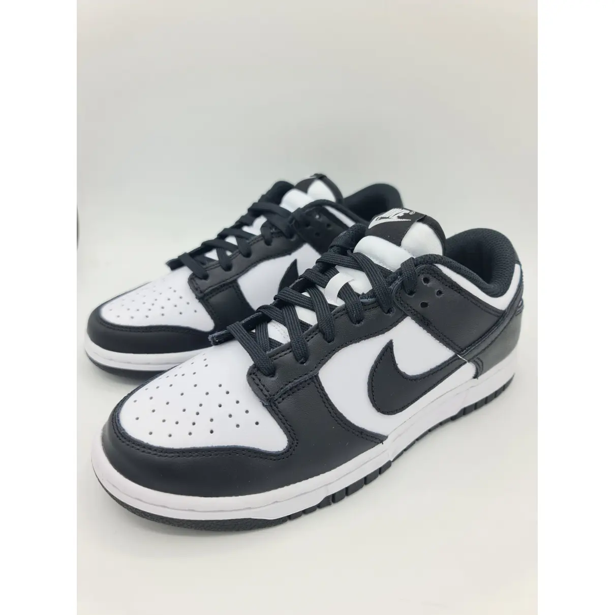 Buy Nike SB Dunk  leather trainers online