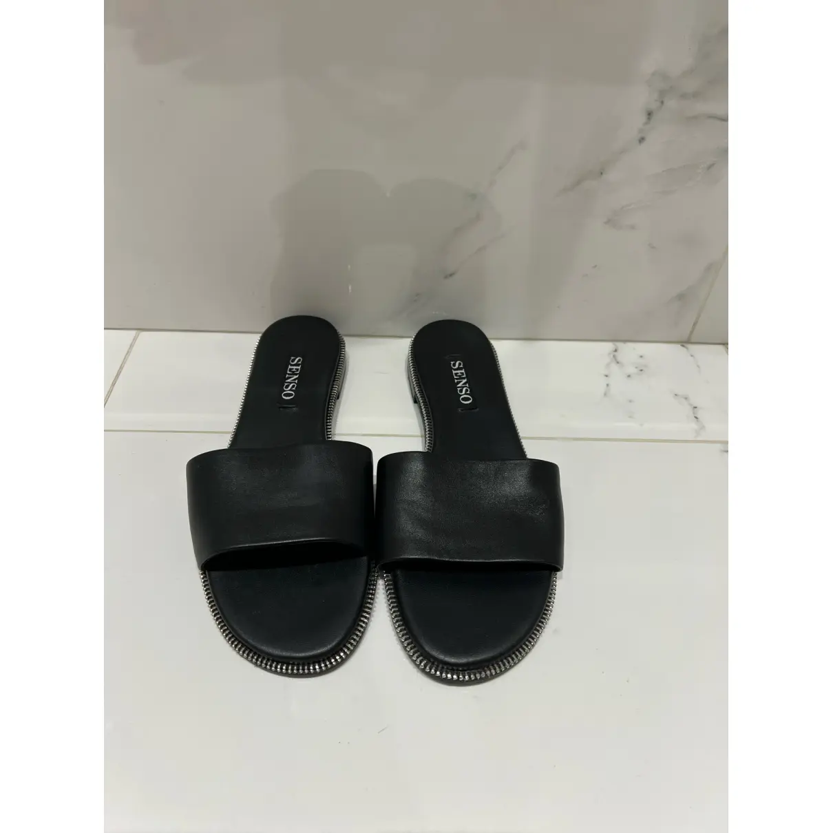 Buy Senso Leather sandals online