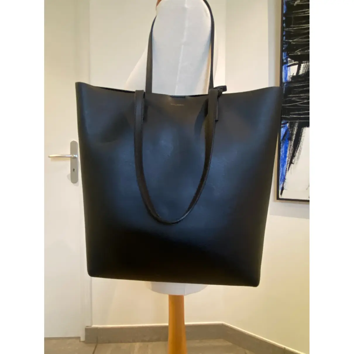 Shopper Toy leather handbag Saint Laurent