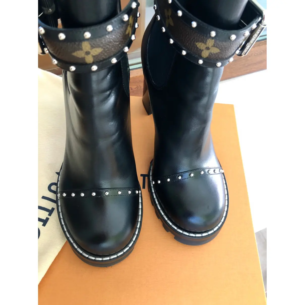 Star Trail leather buckled boots Louis Vuitton