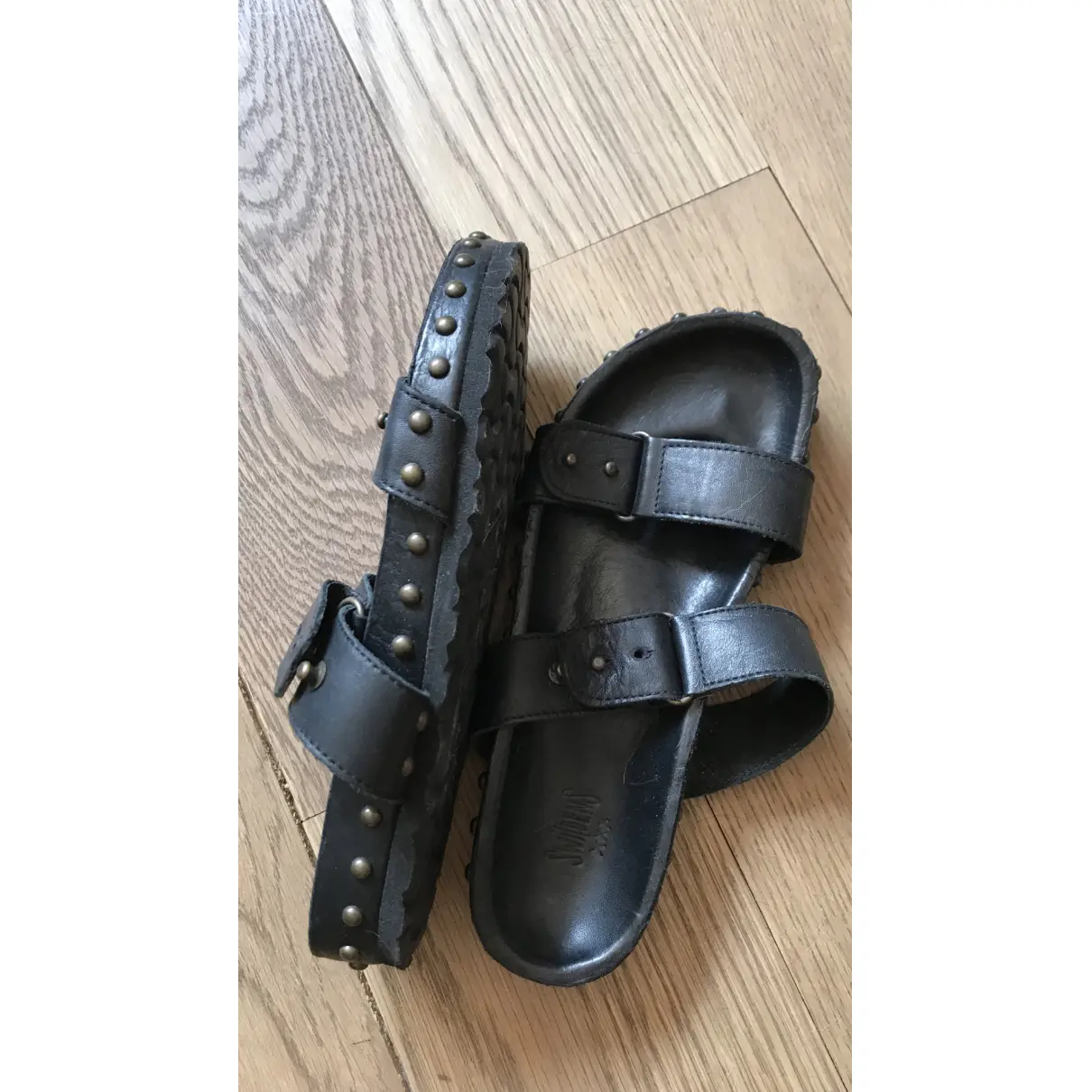 Buy Swildens Leather flip flops online