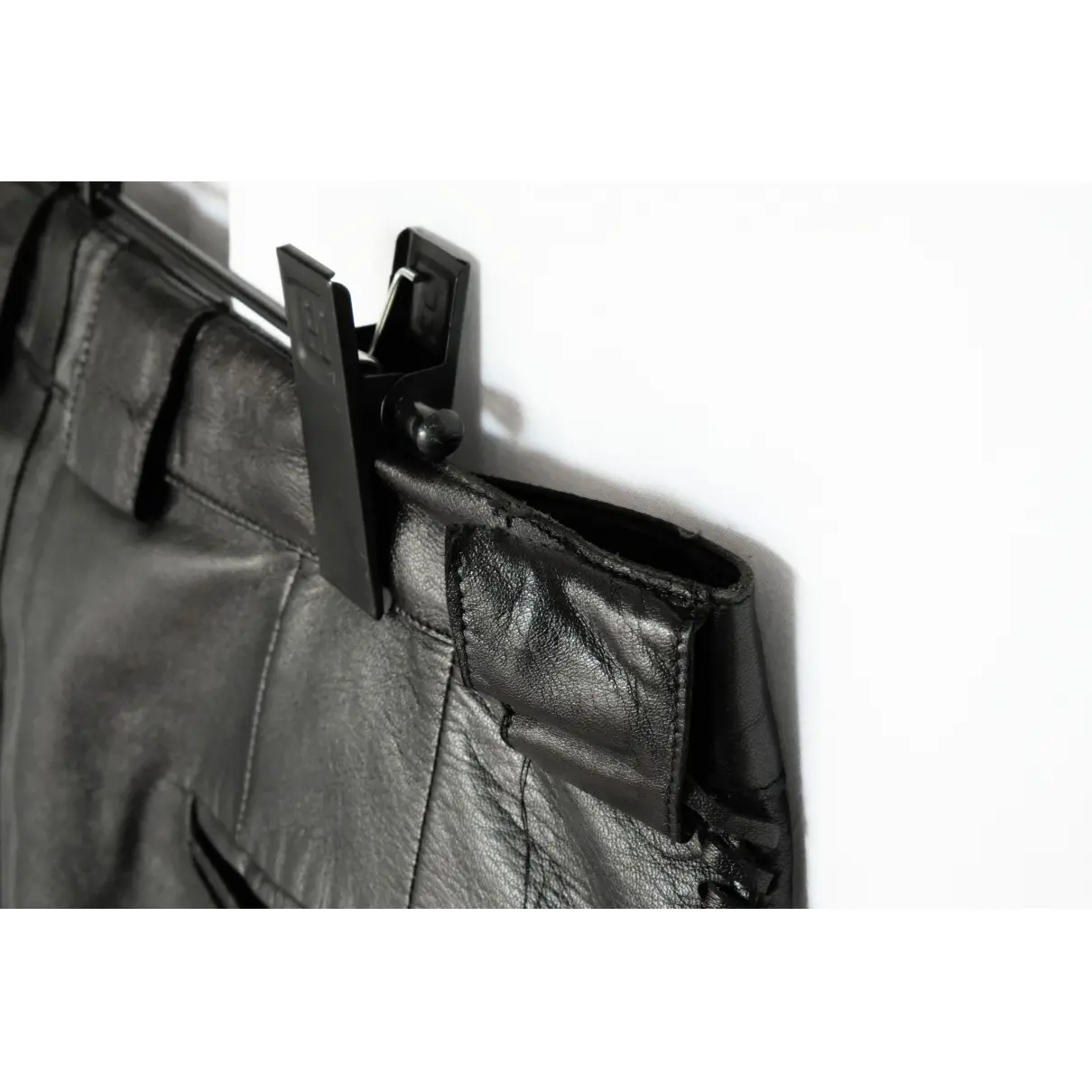 Buy Thierry Mugler Leather straight pants online - Vintage
