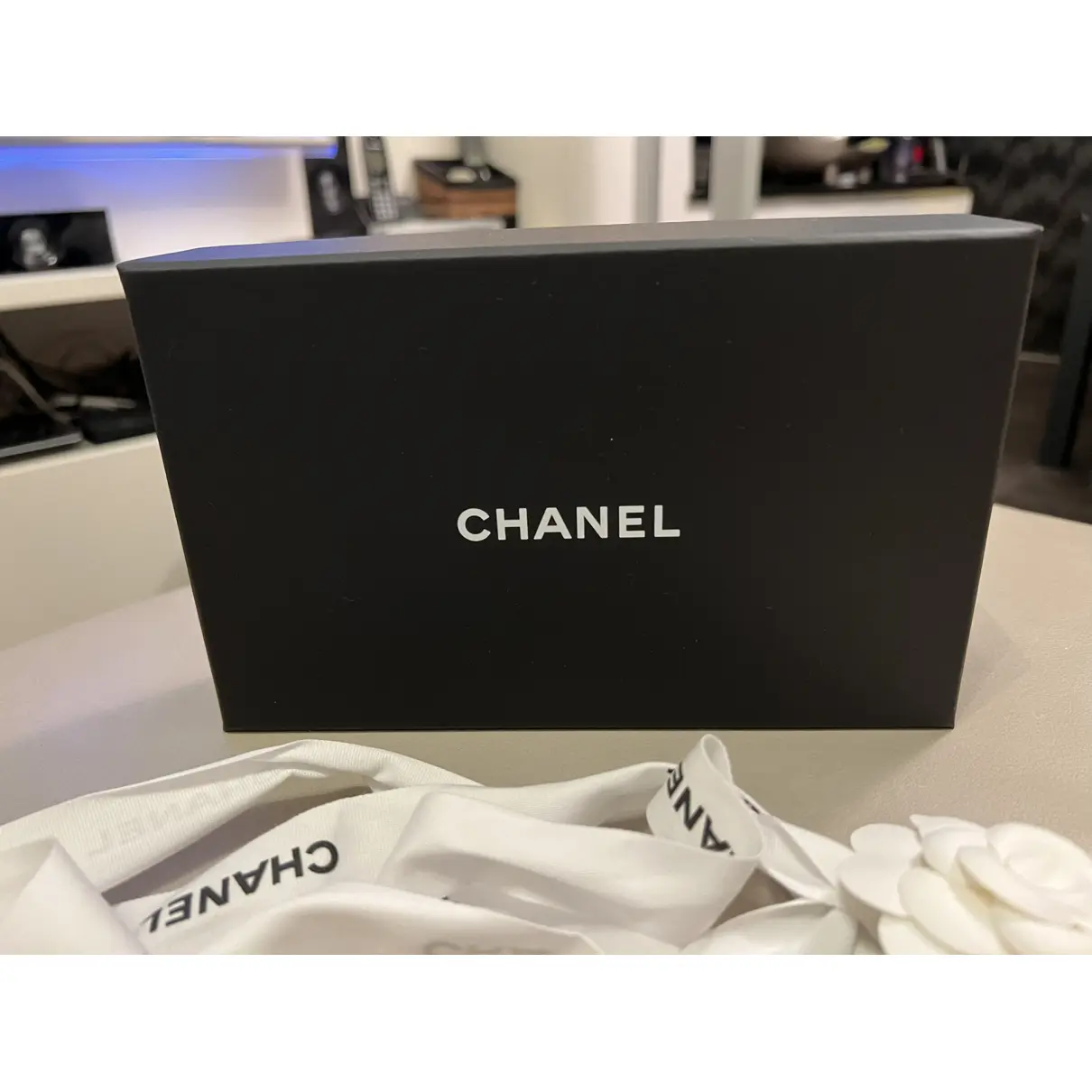 Buy Chanel Timeless/Classique leather purse online