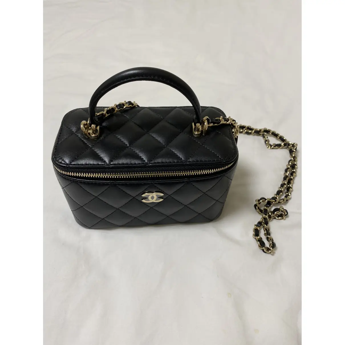 Buy Chanel Trendy CC Vanity leather handbag online