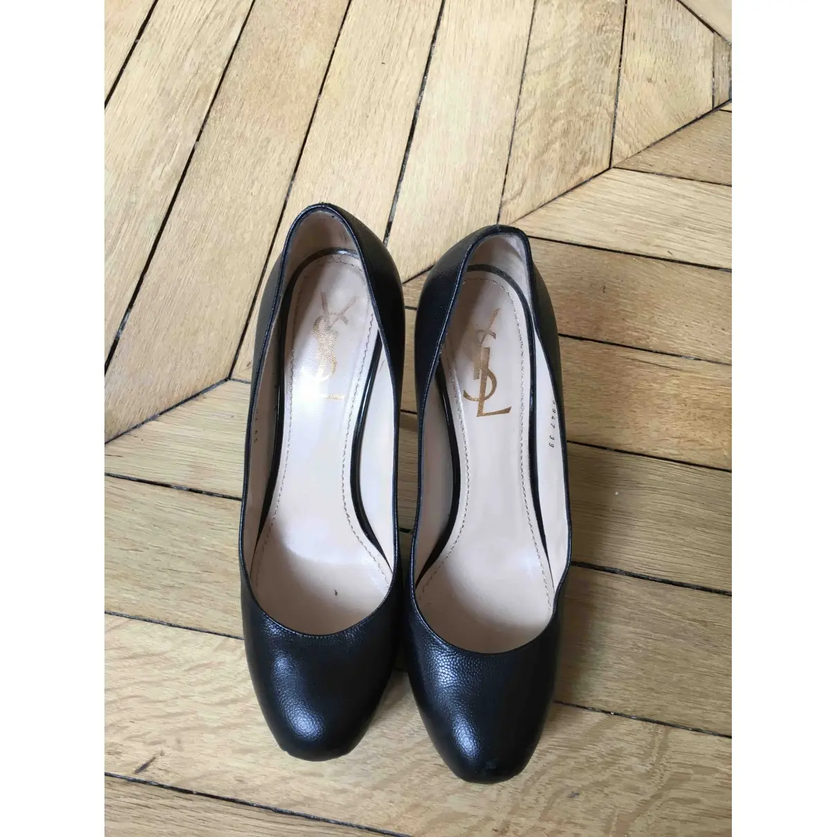 Yves Saint Laurent Trib Too leather heels for sale - Vintage