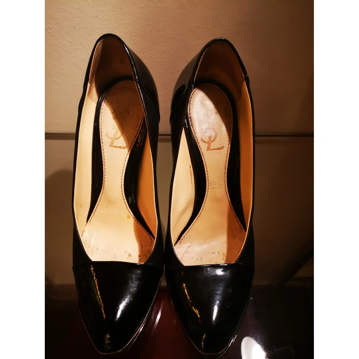 Yves Saint Laurent Trib Too leather heels for sale