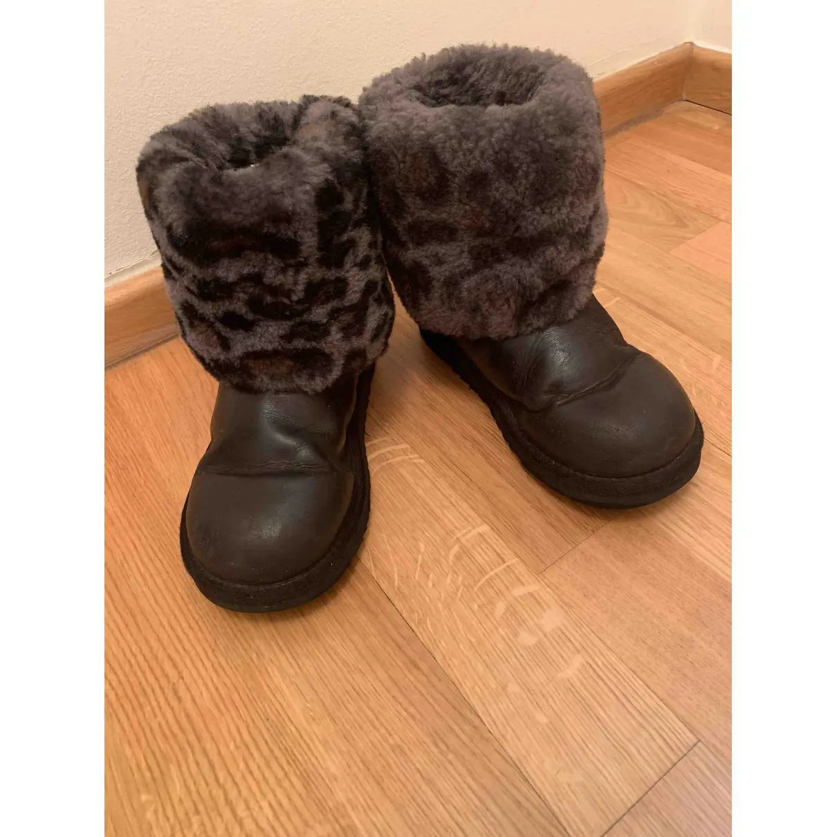 Buy Ugg Leather boots online