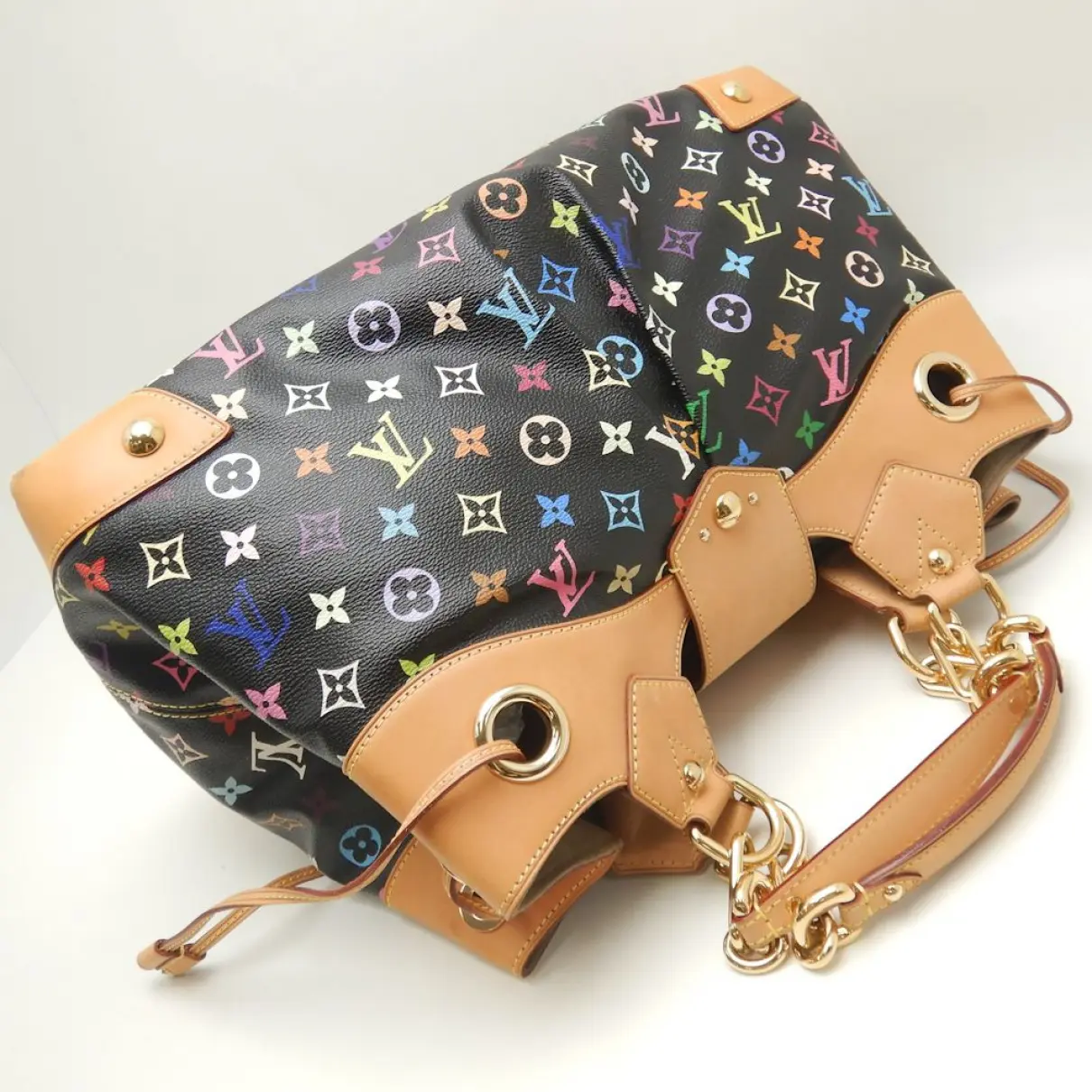 Buy Louis Vuitton Ursula leather handbag online
