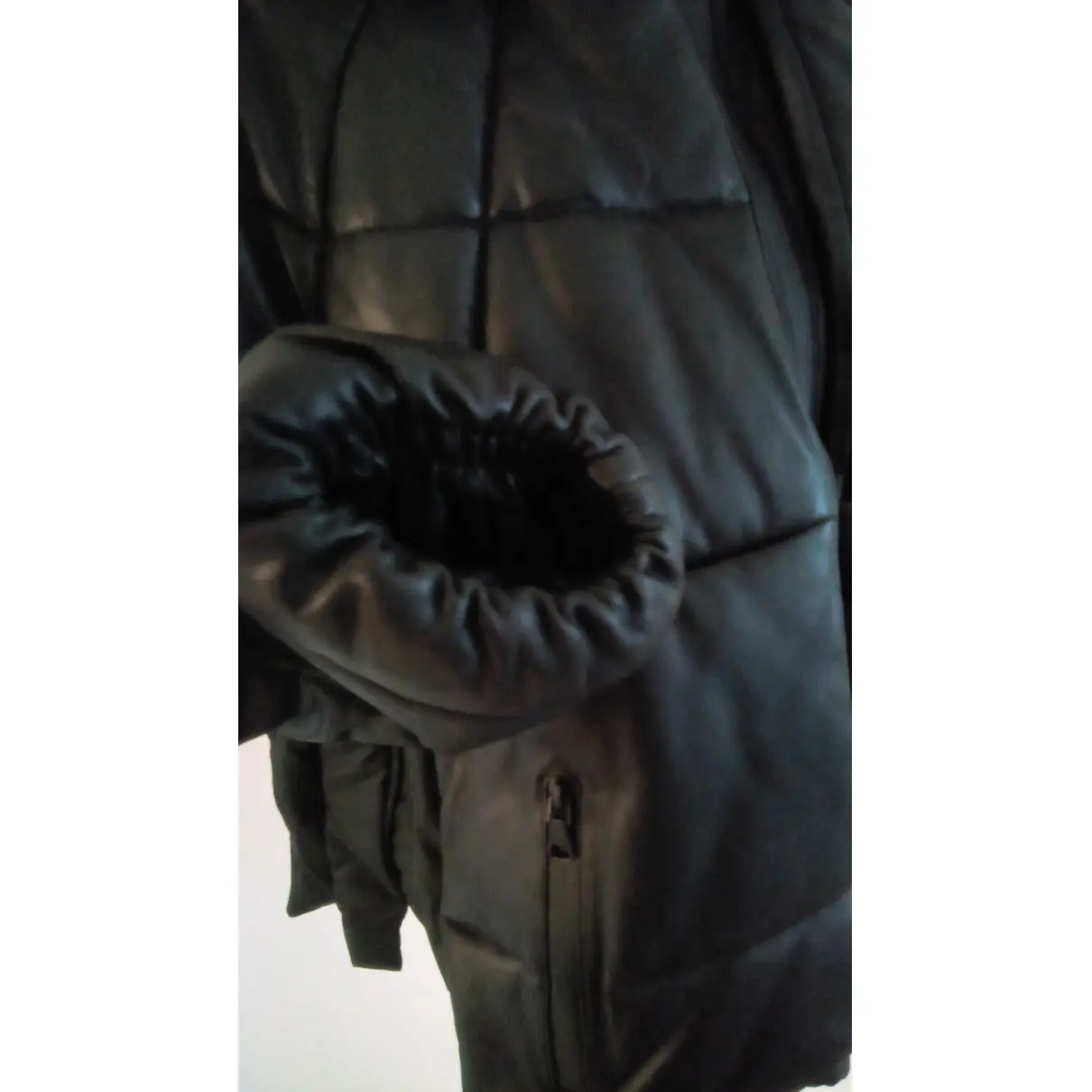 Buy Uterque Leather puffer online