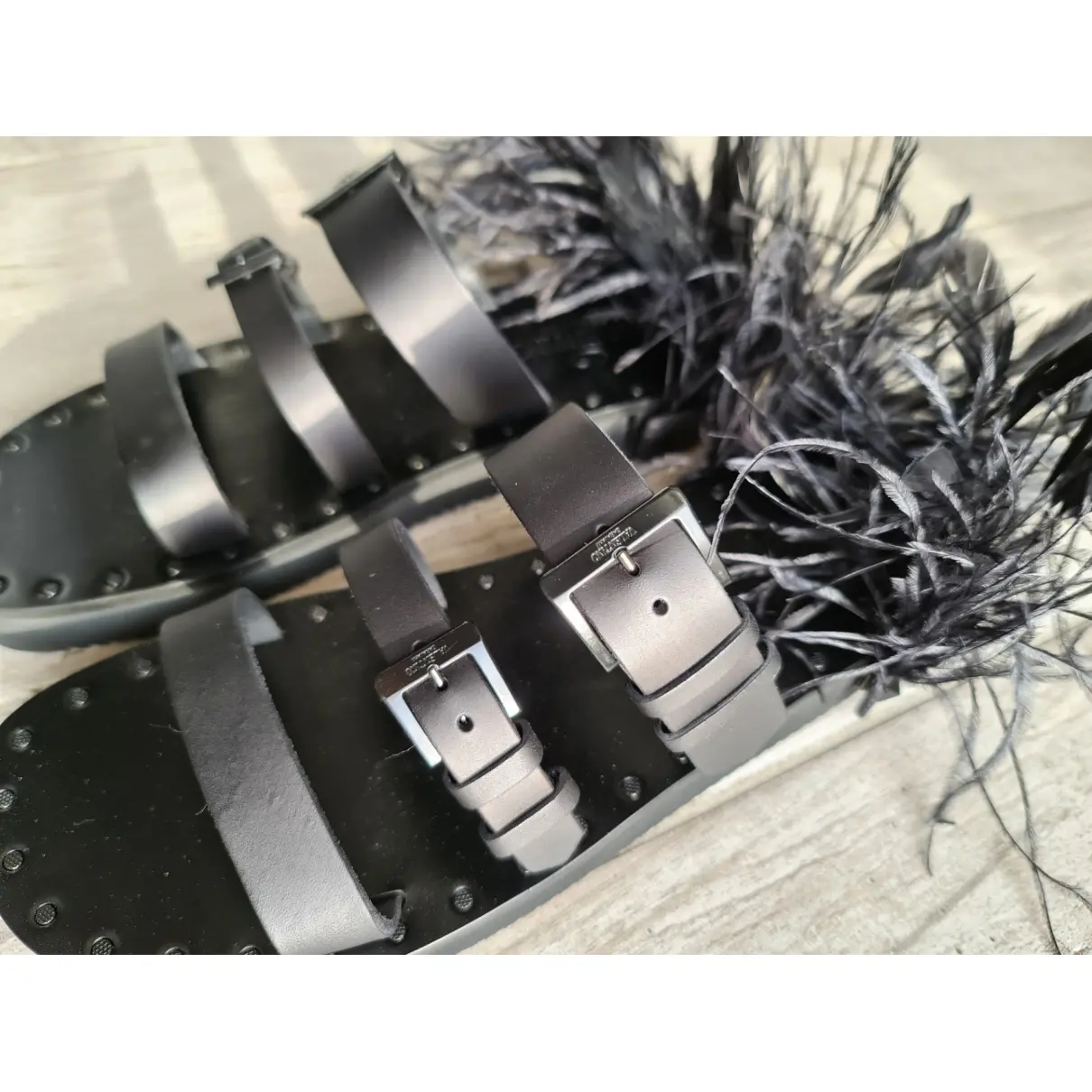 Buy Valentino Garavani Leather mules online