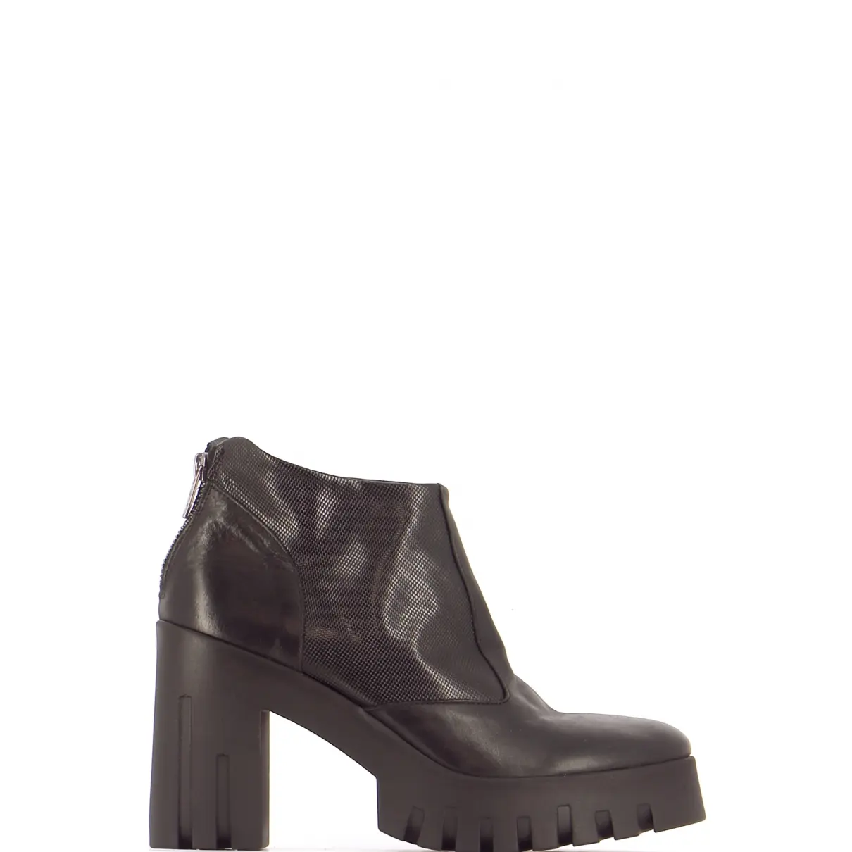 Leather boots Venise Collection