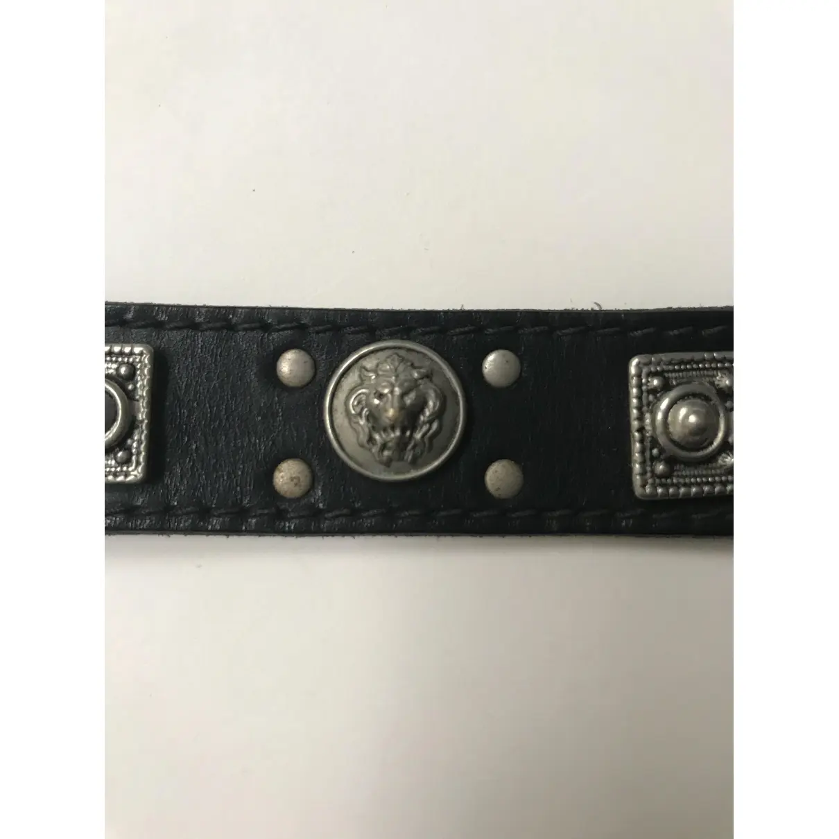Buy Versus Leather belt online