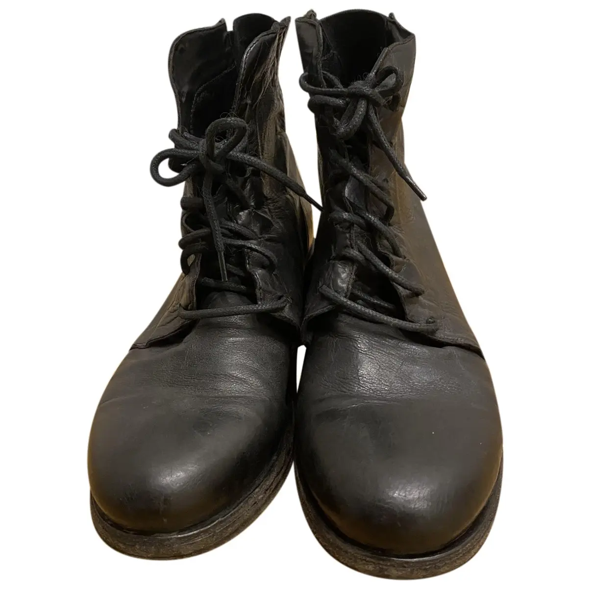 Leather lace up boots Vic Matié