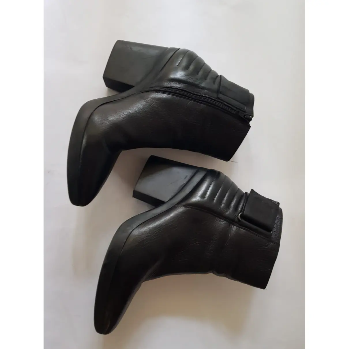 Leather ankle boots Vic Matié