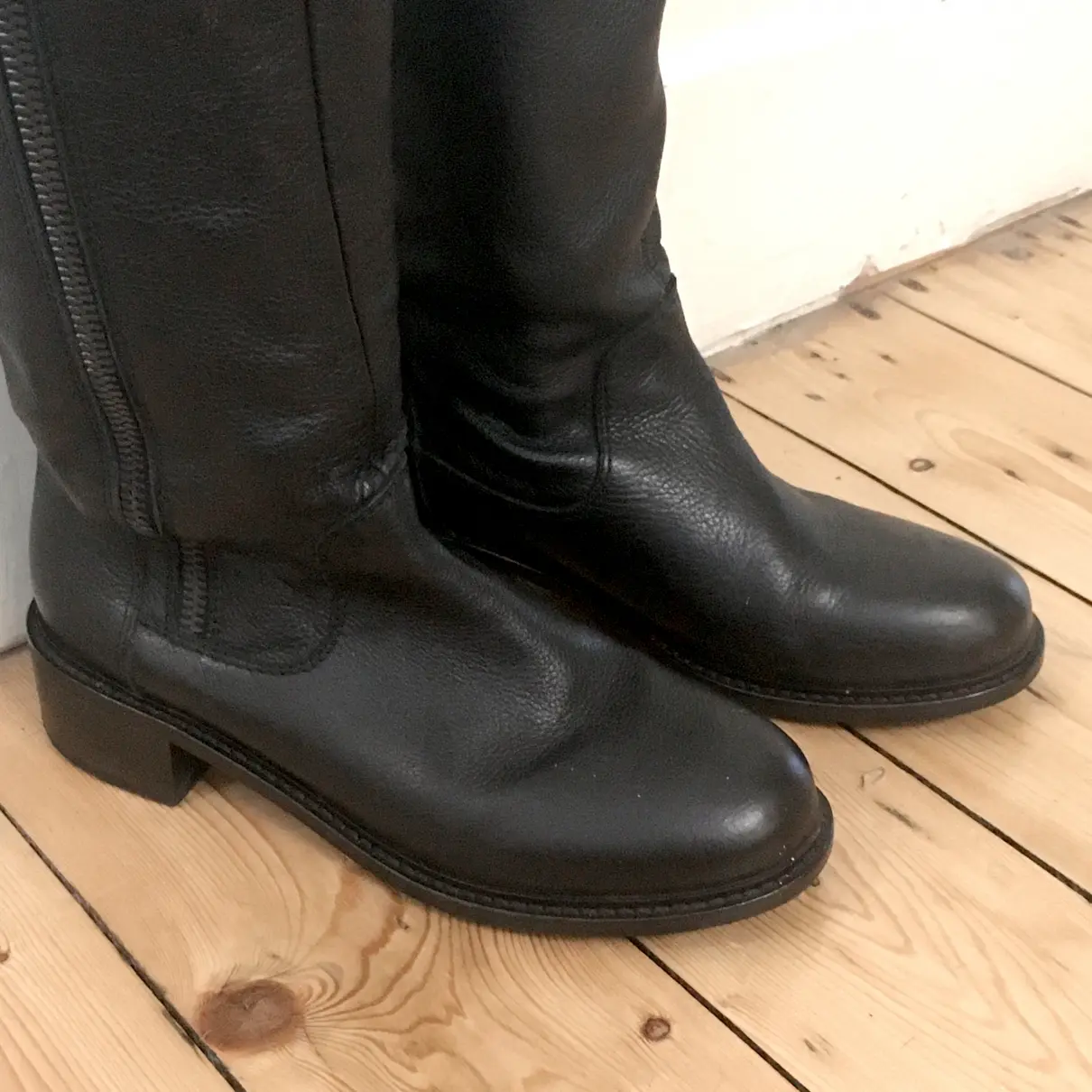 Leather riding boots Vince