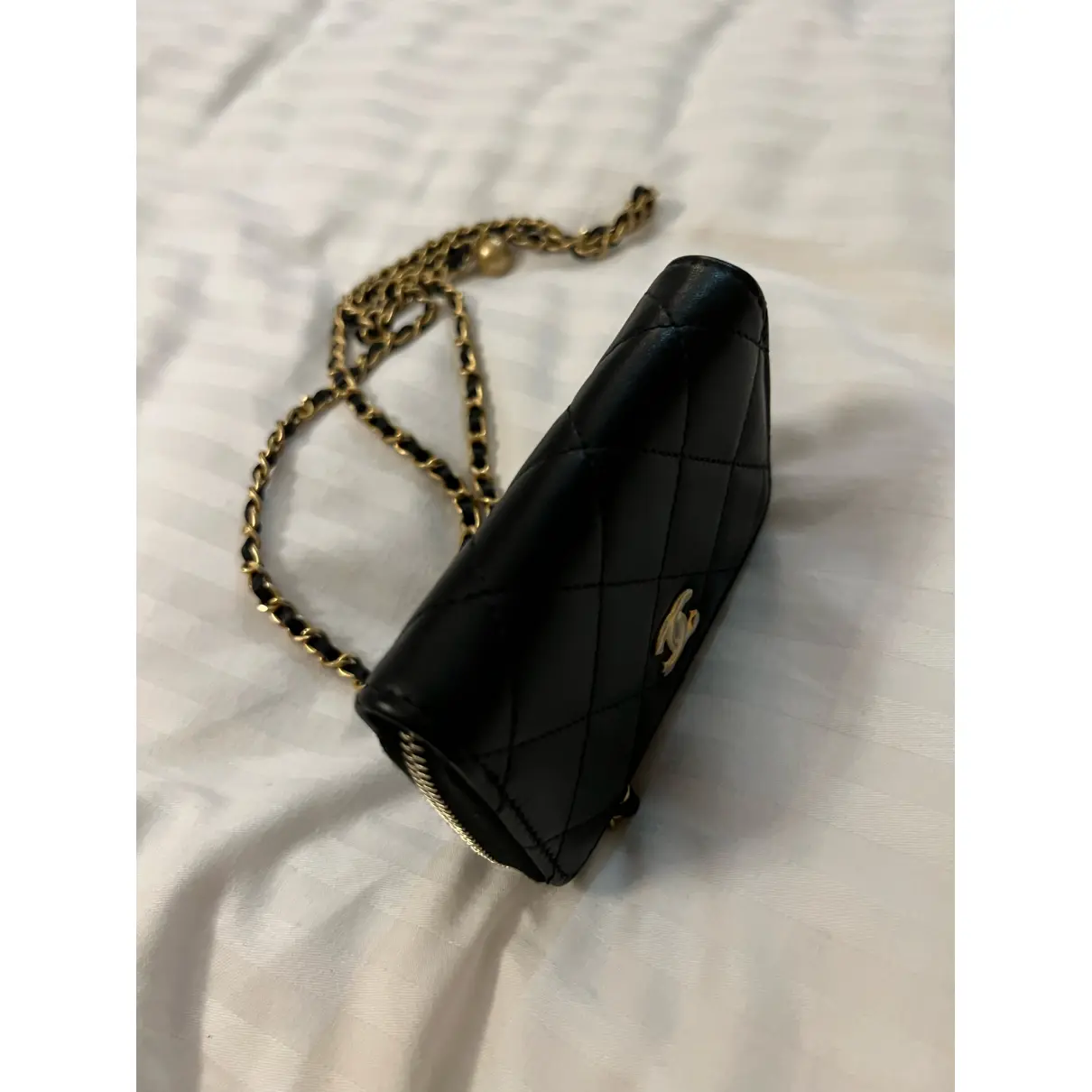 Wallet on Chain leather mini bag Chanel