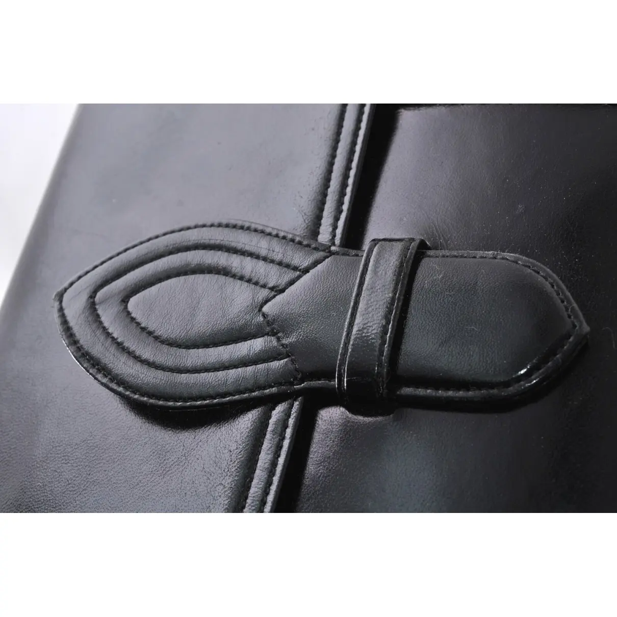 Leather clutch bag Yves Saint Laurent