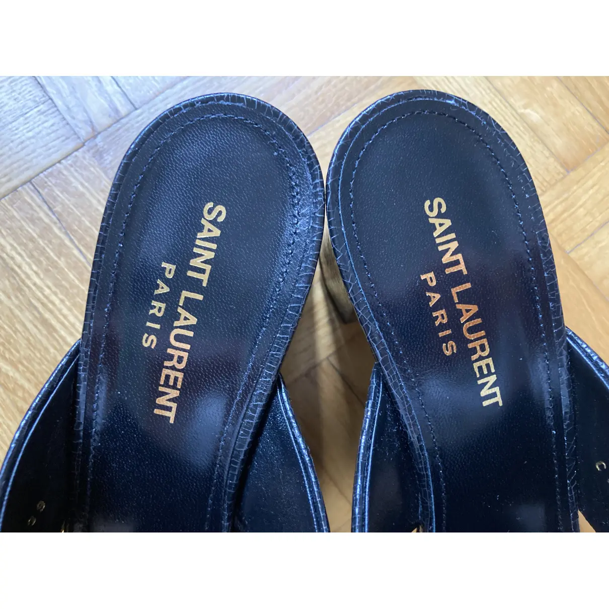 Luxury Yves Saint Laurent Sandals Women