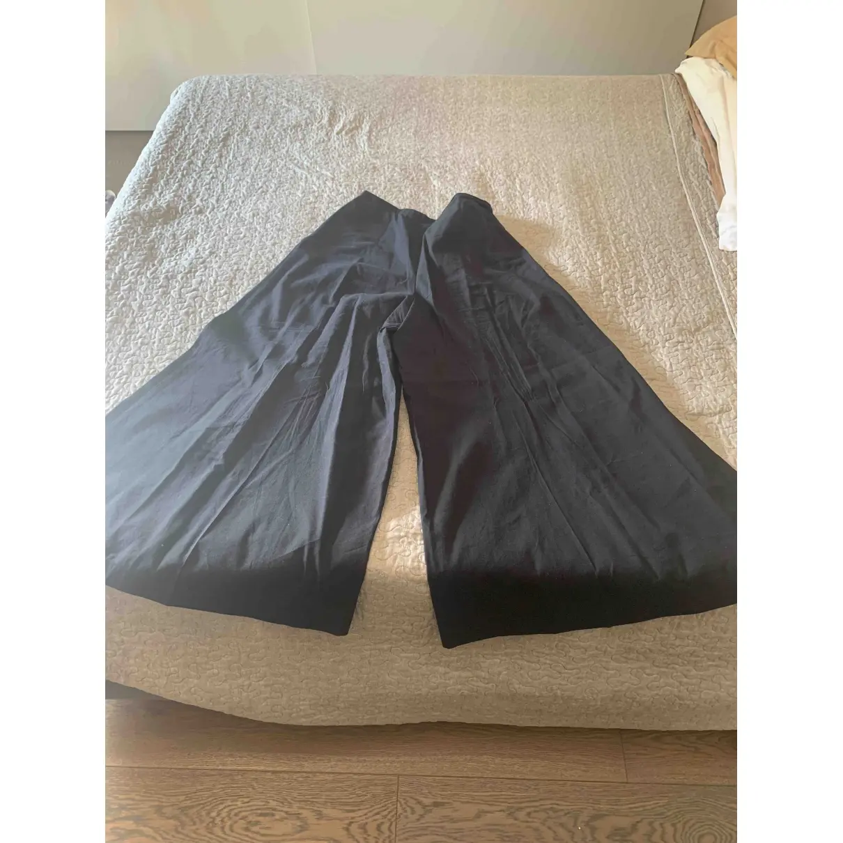 Buy Maliparmi Linen large pants online