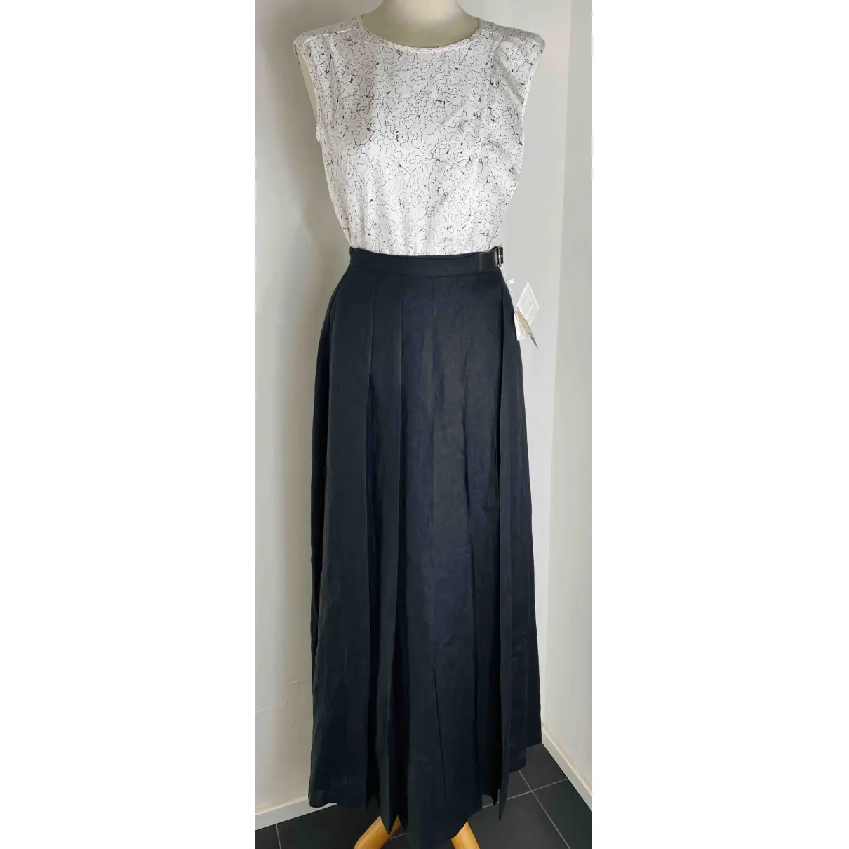Buy Max Mara Linen maxi skirt online