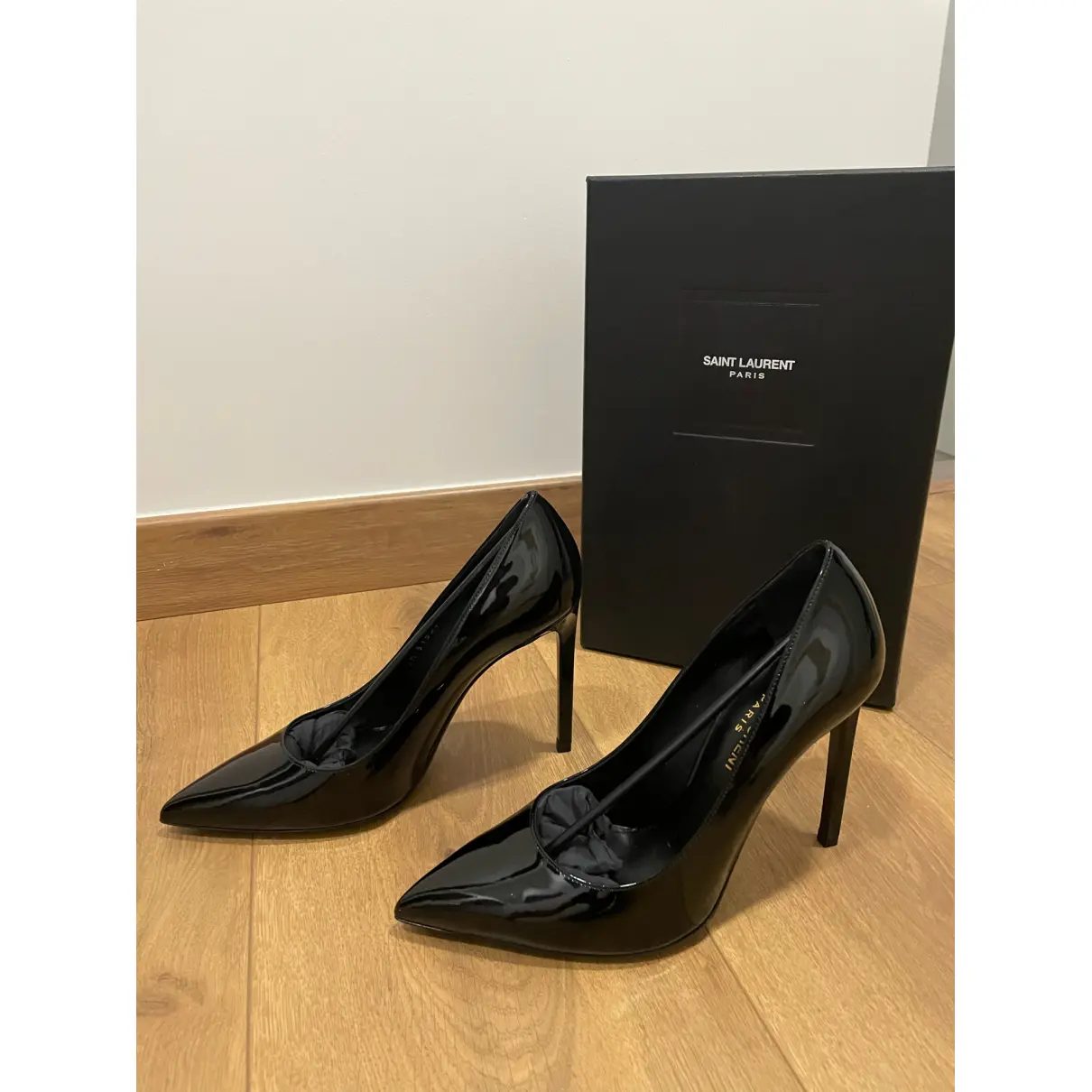 Anja patent leather heels Saint Laurent
