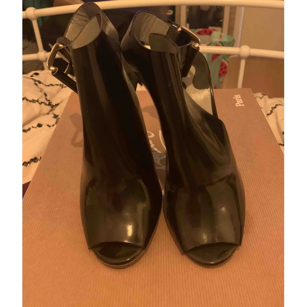 Buy Chloé Patent leather sandals online