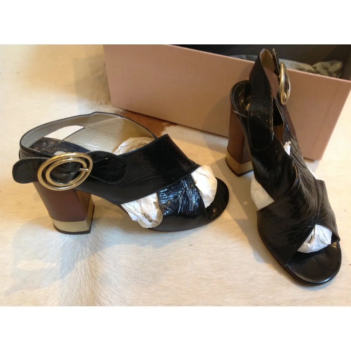 Buy Chloé Patent leather sandal online