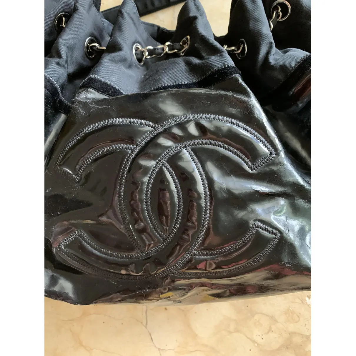 Buy Chanel Coco Cabas patent leather handbag online