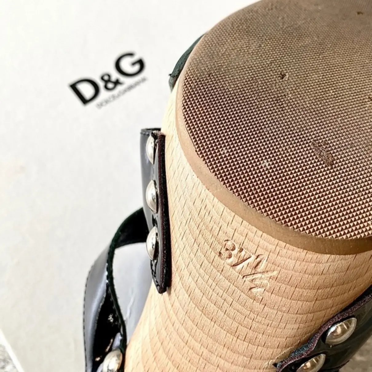 Buy D&G Patent leather sandals online