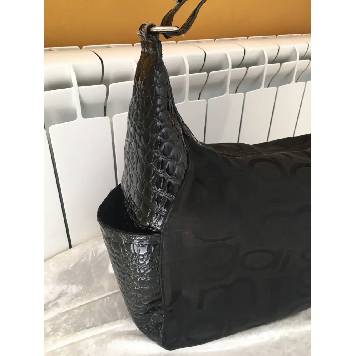 Buy Gai Mattiolo Patent leather handbag online