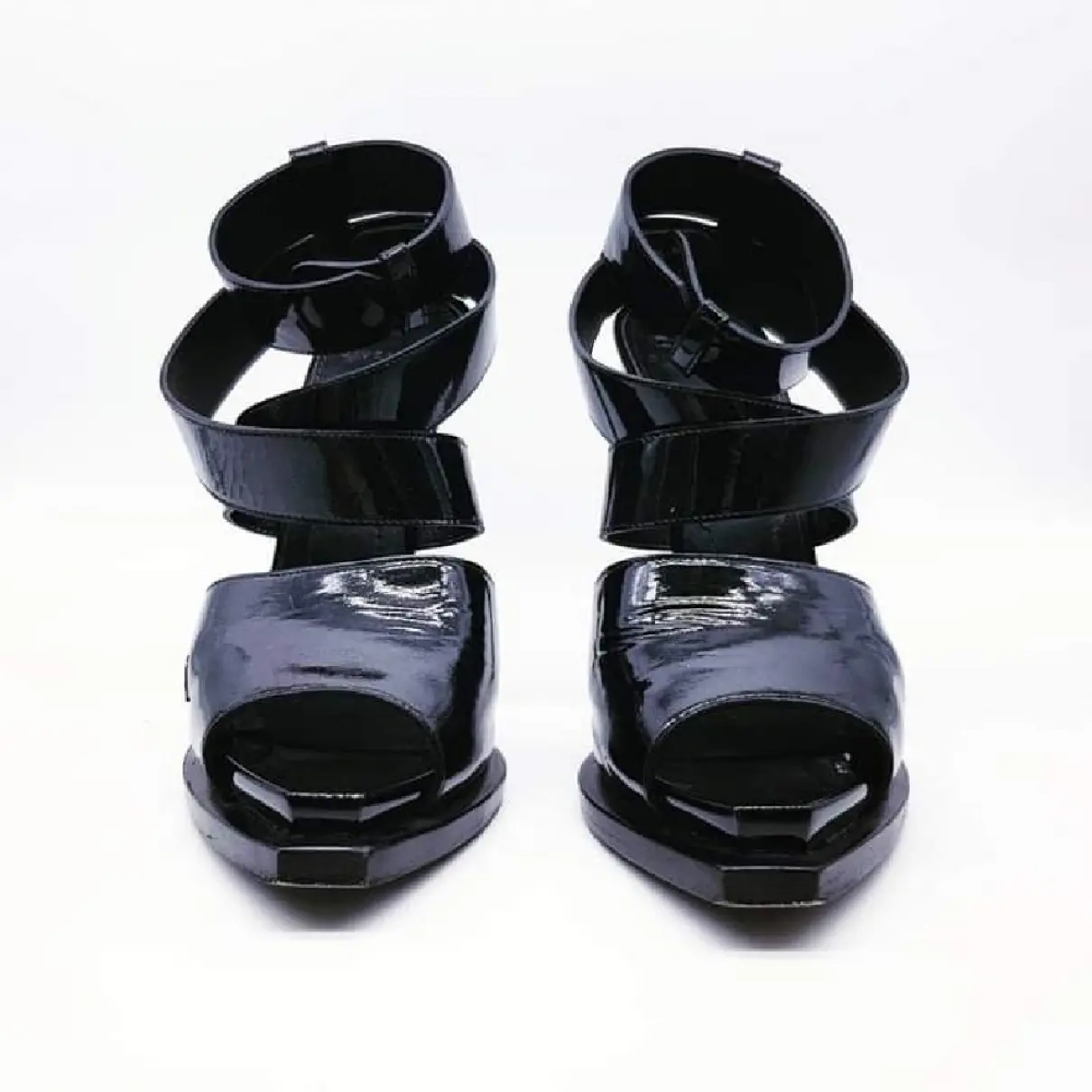 Patent leather heels Givenchy