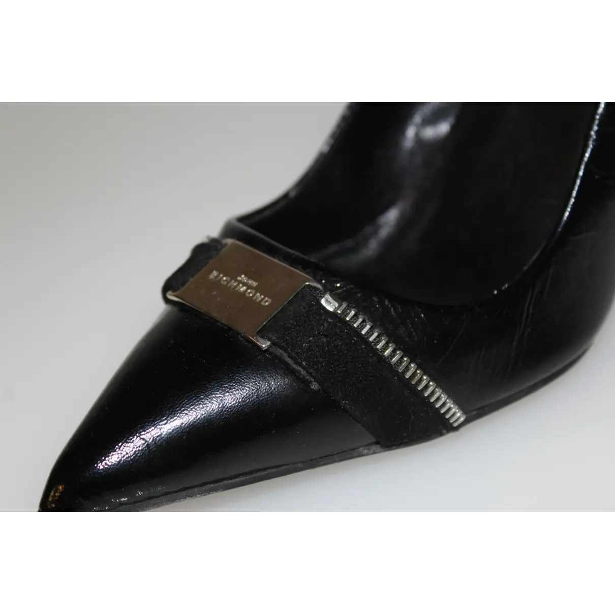 Patent leather heels John Richmond