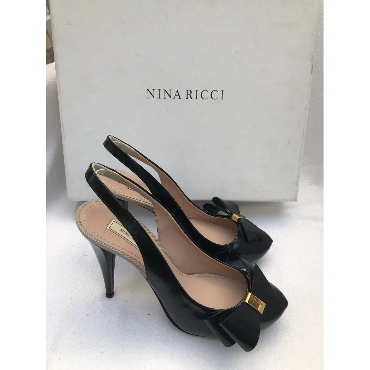 Patent leather heels Nina Ricci