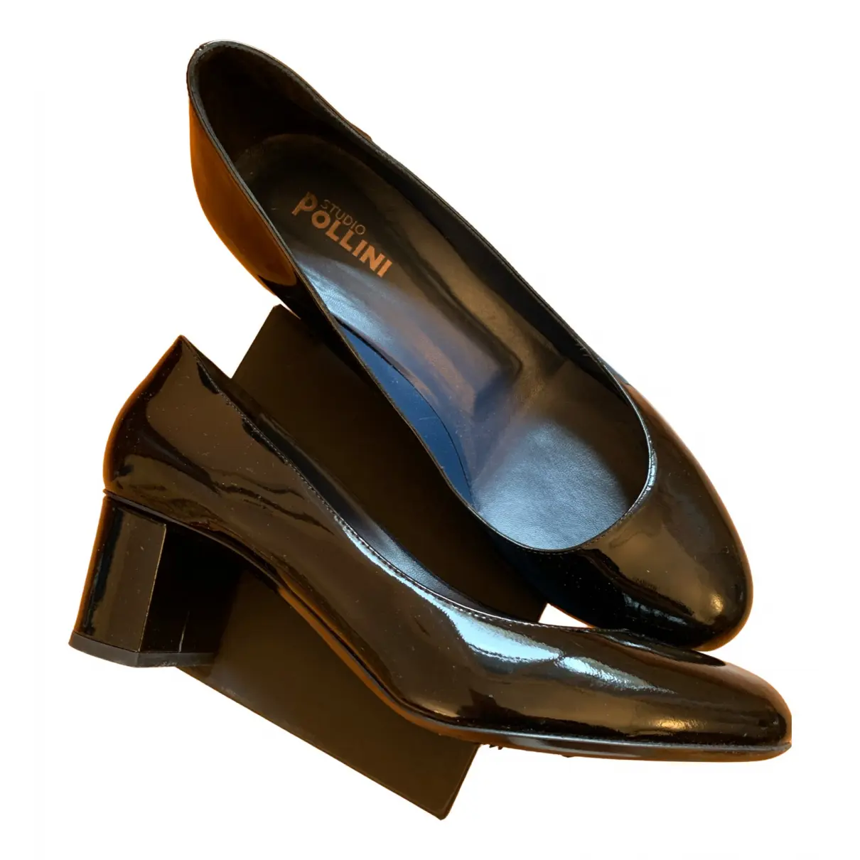 Patent leather heels Pollini