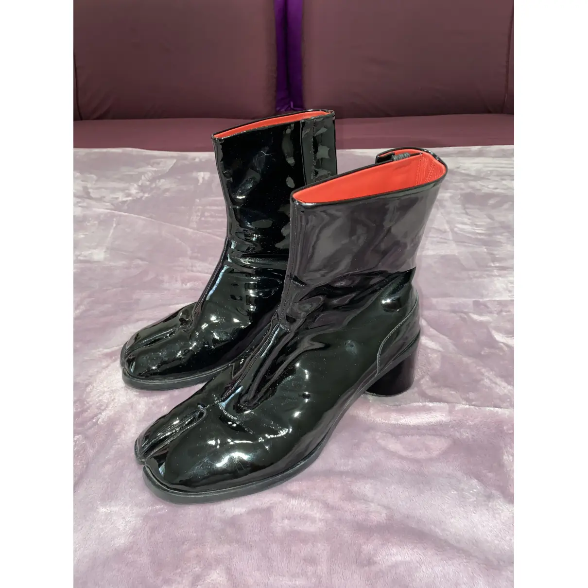 Buy Maison Martin Margiela Tabi patent leather boots online