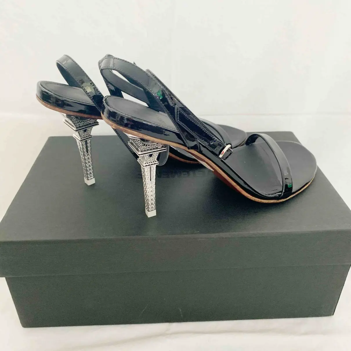 Patent leather heels Vetements