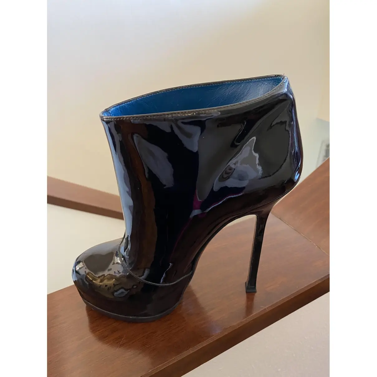 Yves Saint Laurent Patent leather ankle boots for sale