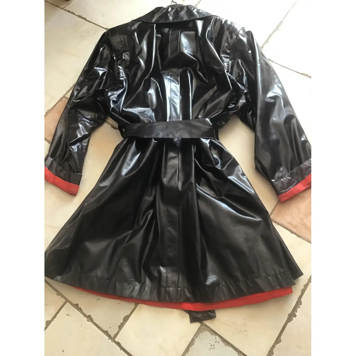 Buy Yves Saint Laurent Patent leather trench coat online - Vintage